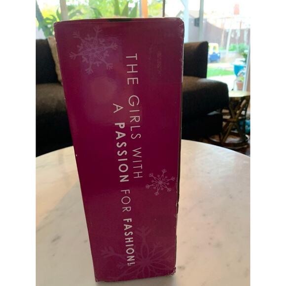 NIB Bratz Pink Winter Dream Cabin - Picture 6 of 10